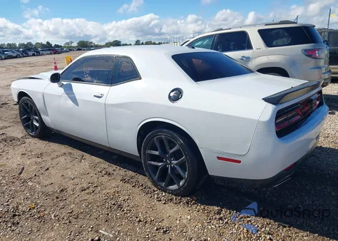 2019 Dodge Challenger Sxt z USA, uszkodzony, nr VIN 2C3CDZAG7KH501309
